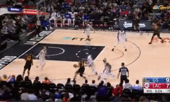 1638167980036058269.gif 2.gif